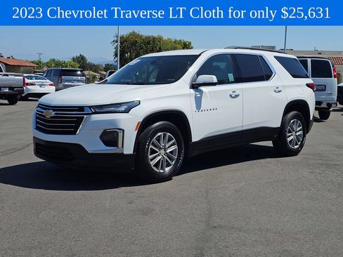 Used 2023 Chevrolet Traverse LT w/ LPO, Cargo Package AWD/4WD image 4