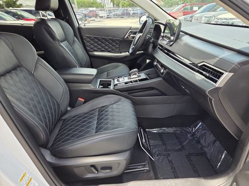 Used 2024 Mitsubishi Outlander SEL FWD image 15