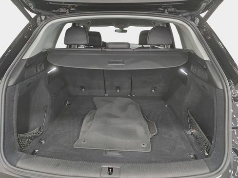 Used 2023 Audi Q5 2.0T Premium w/ Convenience Package image 28