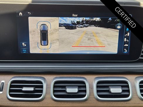 Used 2024 Mercedes-Benz GLS 580 4MATIC image 16