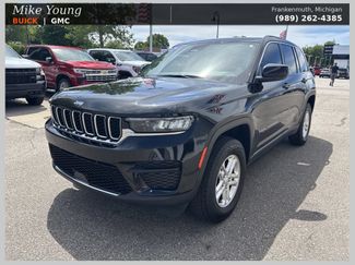 Used 2023 Jeep Grand Cherokee Laredo AWD/4WD video 1
