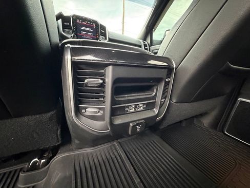 Used 2021 RAM 2500 Laramie w/ Night Edition AWD/4WD image 17