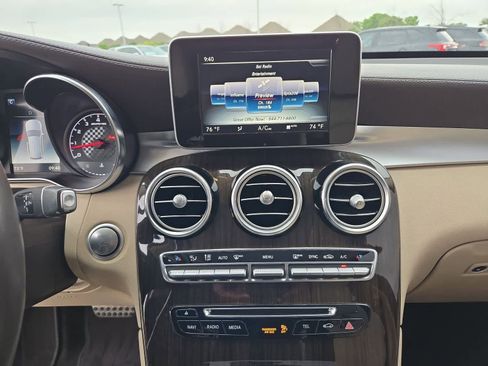 Used 2018 Mercedes-Benz GLC 43 AMG 4MATIC image 27