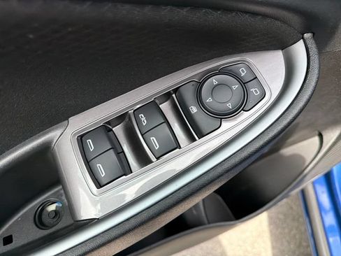 Used 2023 Chevrolet Malibu LT FWD image 18