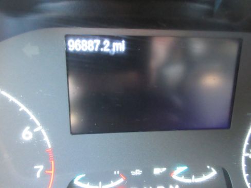 Used 2020 Ford Transit Connect XL image 32