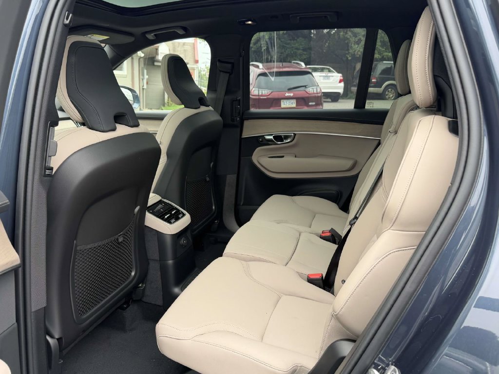 New 2026 Volvo XC90 T8 Plus w/ Protection Package AWD/4WD image 14