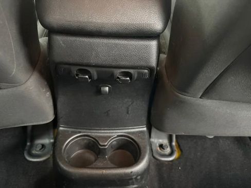 Used 2015 Jeep Wrangler Unlimited Sport AWD/4WD image 25
