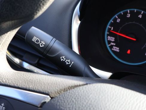 Used 2021 Chevrolet Traverse LS w/ LPO, Blackout Package image 23