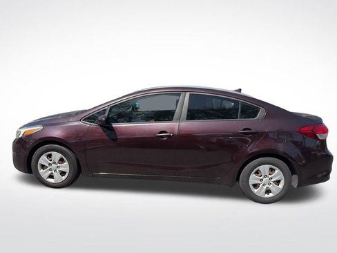 Used 2017 Kia Forte LX w/ LX Popular Package image 8