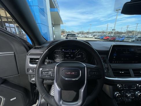 Used 2021 GMC Yukon SLT w/ SLT Luxury Plus Package AWD/4WD image 10