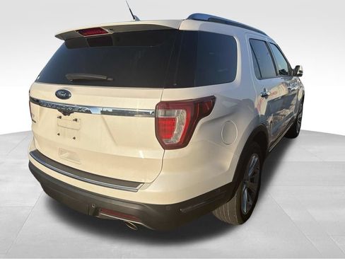 Used 2018 Ford Explorer Limited w/ Equipment Group 301A FWD image 24