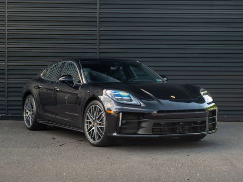 Certified 2024 Porsche Panamera 4 AWD/4WD image 10