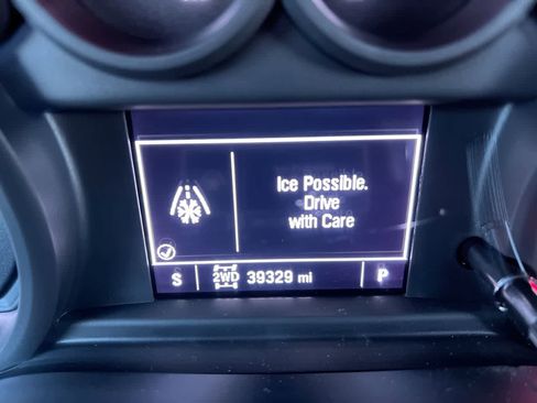 Used 2023 Chevrolet Silverado 1500 Custom image 15