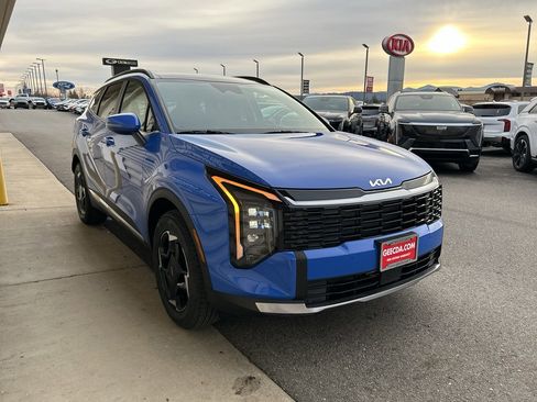 New 2026 Kia Sportage EX image 3