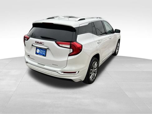Used 2022 GMC Terrain Denali w/ Denali Premium Package image 7