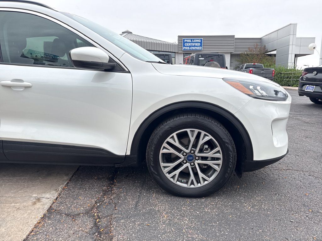 Certified 2021 Ford Escape SEL FWD image 34