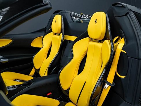 Used 2025 Ferrari SF90 Spider AWD/4WD image 22