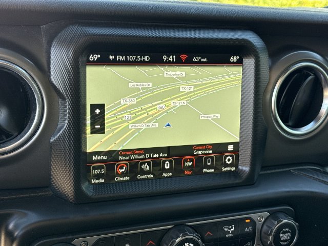Used 2022 Jeep Wrangler Unlimited Rubicon w/ LED Lighting Group AWD/4WD image 25