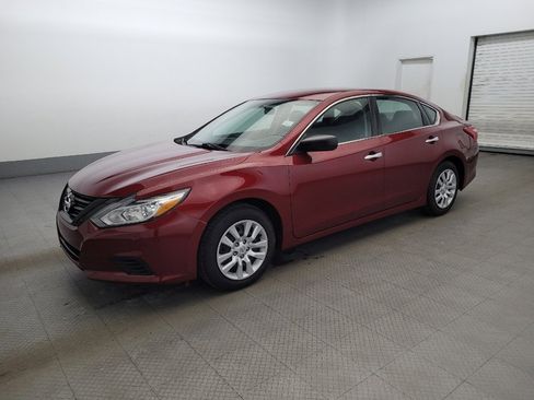 Used 2017 Nissan Altima 2.5 S image 2