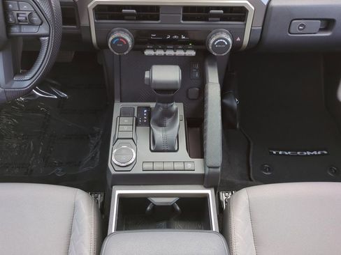 Used 2025 Toyota Tacoma SR5 image 19