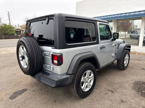 Used 2022 Jeep Wrangler Sport S image 5