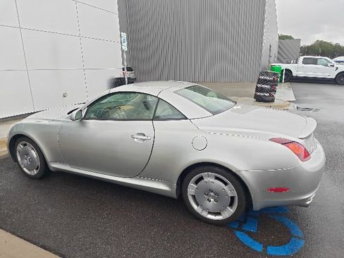 Used 2002 Lexus SC 430 Convertible image 4