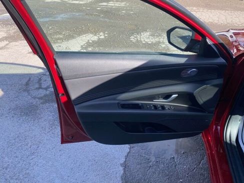New 2023 Hyundai Elantra Limited image 7