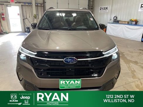 Used 2025 Subaru Forester Touring w/ Popular Package - Touring image 4