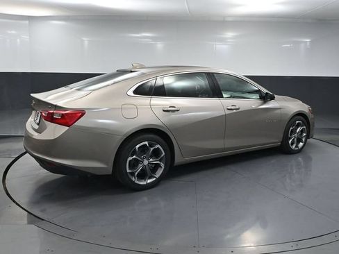 Used 2024 Chevrolet Malibu LT FWD image 5