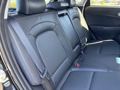 Used 2022 Hyundai Kona Limited image 20