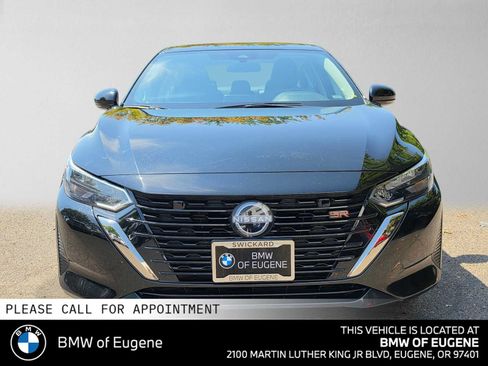 Used 2025 Nissan Sentra SR FWD image 8