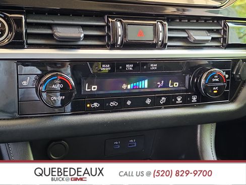 Used 2022 Nissan Pathfinder SV FWD image 18