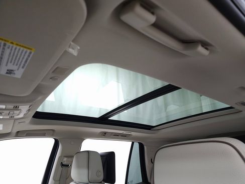 Used 2023 GMC Yukon Denali w/ Advanced Technology Package image 16