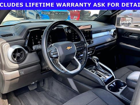 Used 2023 Chevrolet Colorado LT w/ LT Convenience Package AWD/4WD image 11