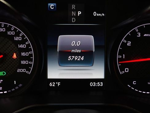 Used 2018 Mercedes-Benz GLC 63 AMG 4MATIC image 23