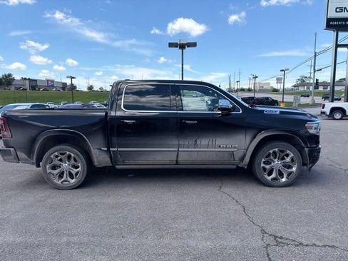 Used 2021 RAM 1500 Limited w/ Body Color Bumper Group AWD/4WD image 14