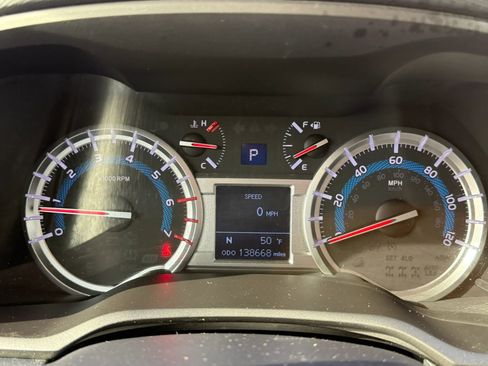 Used 2016 Toyota 4Runner Limited AWD/4WD image 11