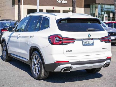 Used 2022 BMW X3 sDrive30i w/ Premium Package image 9