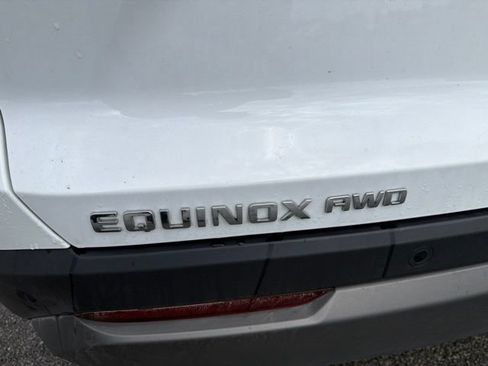 Used 2026 Chevrolet Equinox LT AWD/4WD image 25
