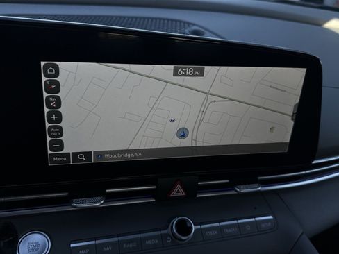 Used 2025 Hyundai Elantra SEL FWD image 20