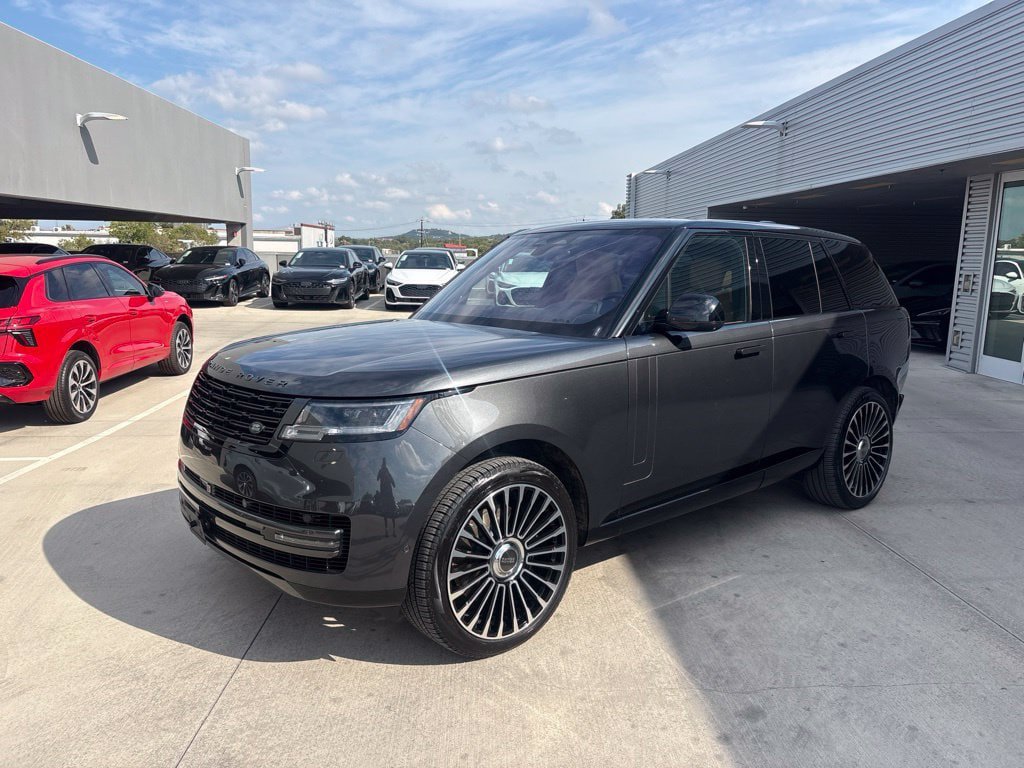 Used 2023 Land Rover Range Rover SE AWD/4WD image 6