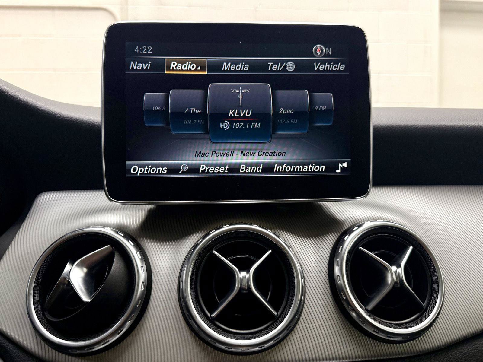 Used 2016 Mercedes-Benz GLA 250 image 34