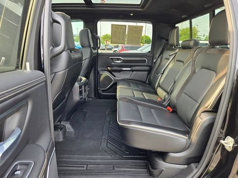 Used 2024 RAM 1500 Laramie AWD/4WD image 31