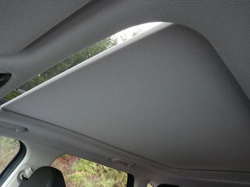 New 2025 Kia Sorento S w/ Panoramic Sunroof Package FWD image 12