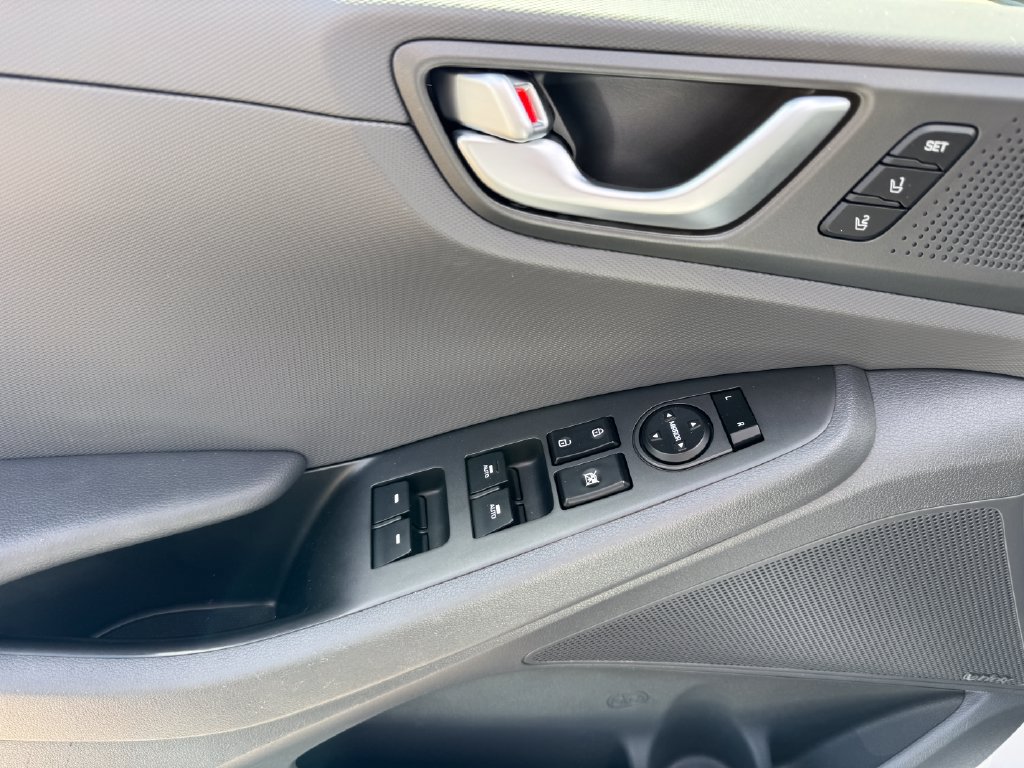 Used 2018 Hyundai Ioniq Limited w/ Ultimate Package 02 FWD image 22