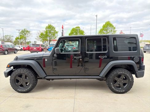 Used 2016 Jeep Wrangler Unlimited Sport AWD/4WD image 5