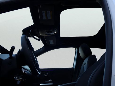 New 2026 Mercedes-Benz GLA 250 4MATIC image 38