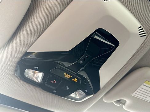 Certified 2025 MINI Cooper 2-Door Hardtop image 21