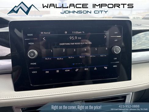 New 2026 Volkswagen Taos SEL image 15