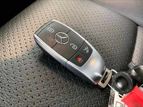 Used 2022 Mercedes-Benz GLE 350 image 9